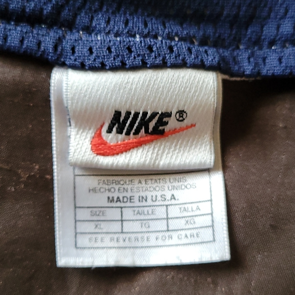 Vintage Nike Reversible Basketball Tanktop - Picture 2 of 8